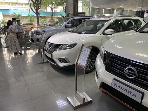 Kh&aacute;ch h&agrave;ng mua xe đời cũ trong thời điểm n&agrave;y sẽ được lợi về gi&aacute;