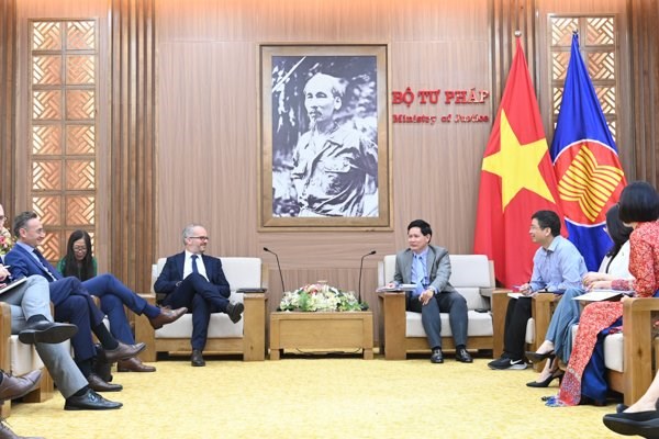 Th&#250;c đẩy quan hệ hợp t&#225;c ph&#225;p luật giữa Việt Nam - Cộng h&#242;a Ph&#225;p - Ảnh 2