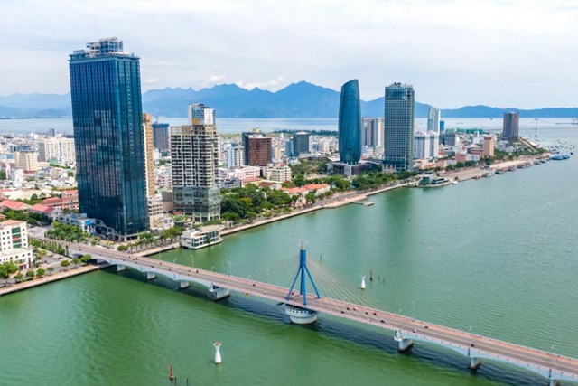 Ph&aacute;t triển hệ thống đ&ocirc; thị ven biển v&agrave; hải đảo theo hướng bền vững, bảo vệ hệ sinh th&aacute;i tự nhi&ecirc;n.