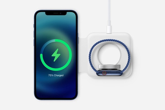Bộ sạc MagSafe c&oacute; khả năng sạc cho cả iPhone v&agrave; Apple Watch.