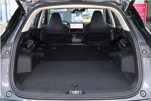 H&#227;ng xe Trung Quốc ra mắt đối thủ Mazda CX-5: đi 100 km ti&#234;u thụ 5,3 l&#237;t, gi&#225; b&#225;n từ 330 triệu đồng - Ảnh 3