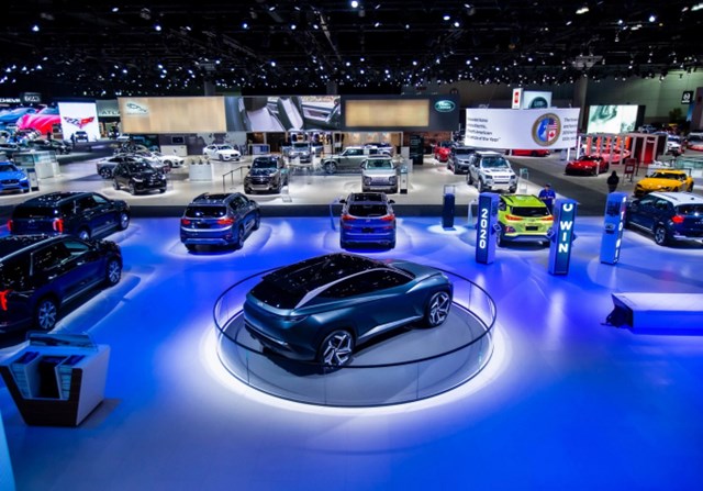 Los Angeles Auto Show - c&#225;nh cửa v&#224;o thị trường Mỹ cho c&#225;c h&#227;ng xe lớn - Ảnh 1