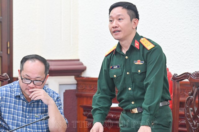 Đại diện Bộ Quốc ph&ograve;ng. &nbsp;