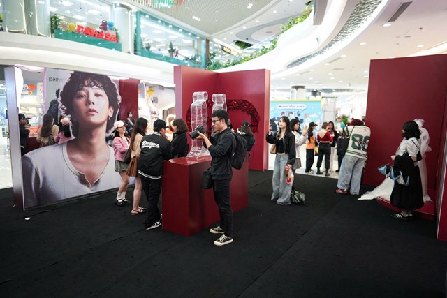 Fan đổ về Ocean City check in G-DRAGON 2025 WORLD TOUR [&#220;bermensch] IN HANOI, h&#225;o hức chờ concert lịch sử - Ảnh 3