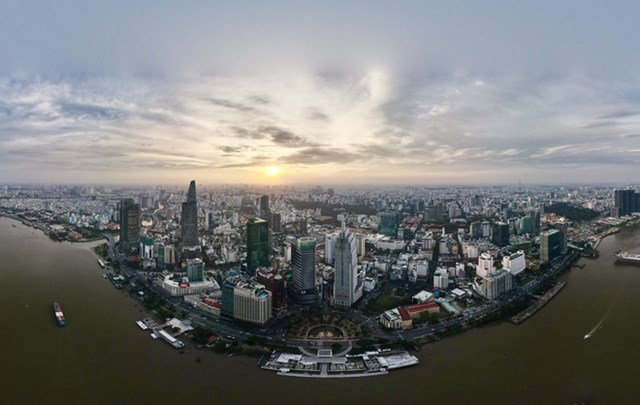 Đầu th&aacute;ng 12/2019, chủ đầu tư dự &aacute;n Kh&aacute;ch sạn Hilton S&agrave;i G&ograve;n được cấp giấy ph&eacute;p x&acirc;y dựng phần th&acirc;n. Dự &aacute;n cất n&oacute;c cuối th&aacute;ng 4/2020.
