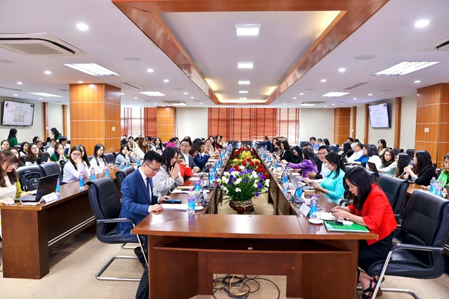 To&agrave;n cảnh hội thảo.