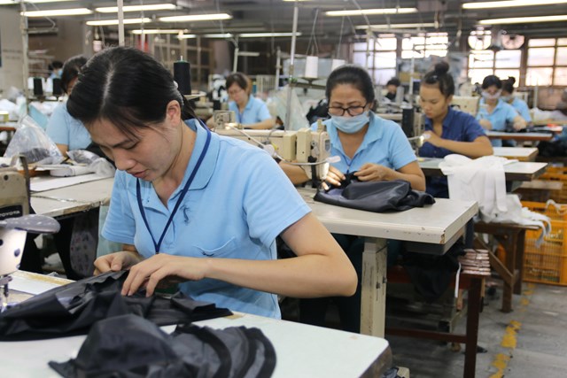 3 điểm mới c&#243; lợi cho người lao động khi nhận tiền lương từ 1/1/2021 - Ảnh 1