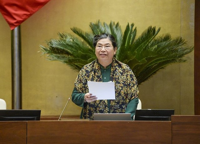 Ph&oacute; Chủ tịch Quốc hội T&ograve;ng Thị Ph&oacute;ng