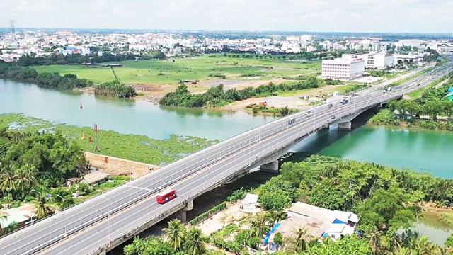 Long An đầu tư 13.000 tỷ x&#226;y 8 c&#244;ng tr&#236;nh giao th&#244;ng - Ảnh 1