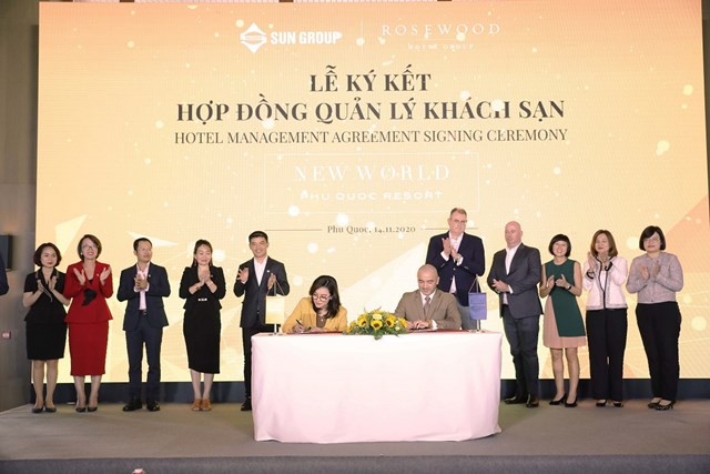 Lễ k&yacute; kết hợp t&aacute;c giữa TĐ Sun Group v&agrave; TĐ Rosewood Hotel Group