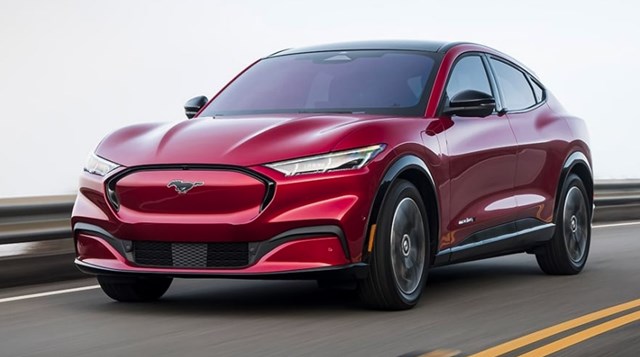 Sử dụng &iacute;t nh&acirc;n sự hơn để ho&agrave;n thiện kh&ocirc;ng đồng nghĩa với việc Ford cần cắt giảm nh&acirc;n sự.