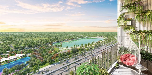 Một g&oacute;c của ban c&ocirc;ng căn hộ The Mirae Park nh&igrave;n thẳng ra hồ điều h&ograve;a rộng 4,8ha. &nbsp;