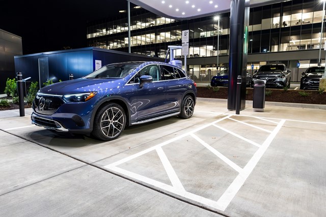 Đ&#226;y c&#243; thể l&#224; trạm sạc Mercedes-Benz ở Việt Nam trong tương lai: 20 ph&#250;t đầy 10-80% pin, c&#243; ph&#242;ng chờ cao cấp như ở s&#226;n bay - Ảnh 3