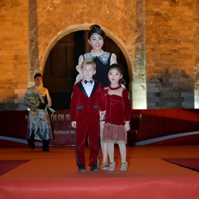 Đại Diện Thương Hiệu 137KIDS.