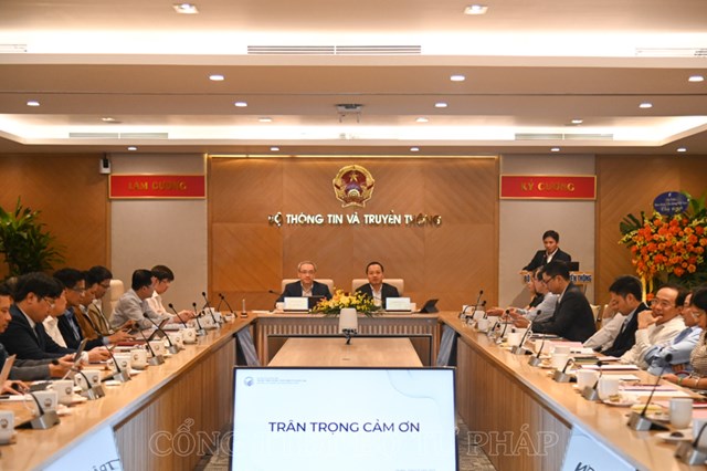 To&agrave;n cảnh Hội nghị.