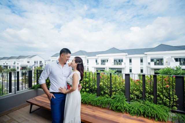B&#236;nh Minh, Anh Thơ trốn con hẹn h&#242; tại Aqua City - Ảnh 6