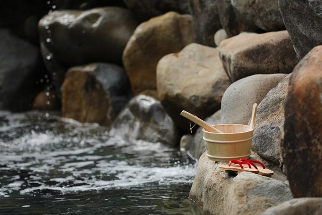 Onsen - tương lai mới của nghỉ dưỡng xa xỉ gắn với chăm s&#243;c sức khoẻ - Ảnh 1