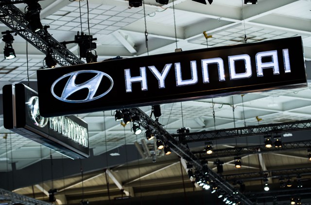 L&agrave; một trong những nh&agrave; sản xuất xe th&agrave;nh c&ocirc;ng với tr&agrave;o lưu xe điện, Hyundai muốn củng cố th&ecirc;m vị thế n&agrave;y bằng nhiều khoản đầu tư lớn.