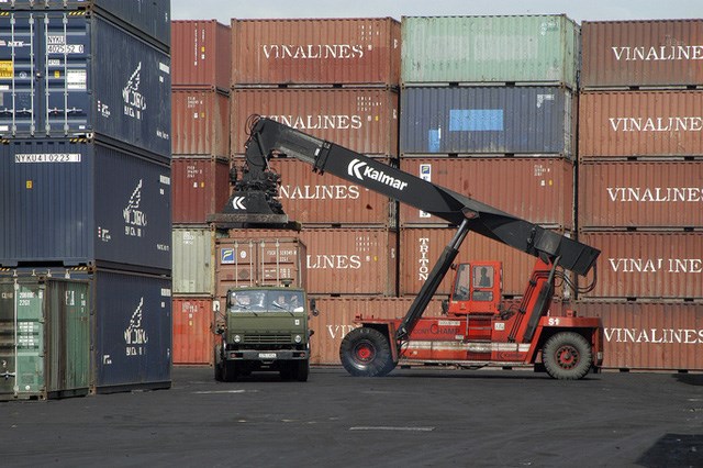 Chi ph&iacute; logistics cao l&agrave;m giảm khả năng cạnh tranh của h&agrave;ng h&oacute;a Việt Nam