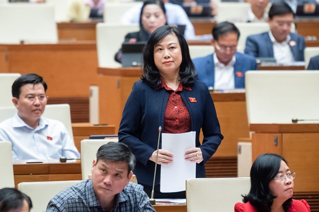Bộ trưởng Đ&agrave;o Hồng Lan đề xuất mức phụ cấp cao nhất cho c&aacute;n bộ y tế khi cải c&aacute;ch tiền lương.