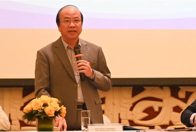Thứ trưởng Bộ Tư ph&aacute;p Phan Ch&iacute; Hiếu ph&aacute;t biểu kết luận tại Diễn đ&agrave;n