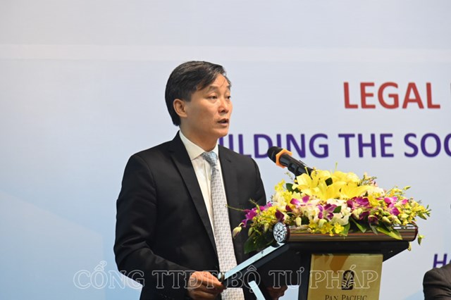 Thứ trưởng Bộ Tư ph&aacute;p Nguyễn Kh&aacute;nh Ngọc&nbsp;chủ tr&igrave;&nbsp;Diễn đ&agrave;n