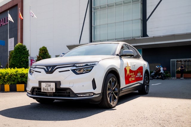 VinFast VF 8: Lựa chọn đ&#225;ng tiền cho gia đ&#236;nh Việt, vượt trội từ vận h&#224;nh đến t&#237;nh kinh tế - Ảnh 1