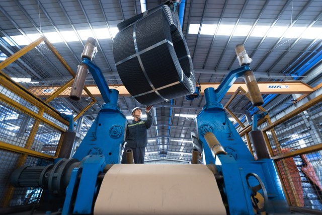 H&ograve;a Ph&aacute;t hiện sở hữu d&acirc;y chuyền sản xuất c&aacute;p dự ứng lực c&ocirc;ng suất hơn 200.000 tấn mỗi năm, được nhập khẩu ho&agrave;n to&agrave;n từ &Yacute;