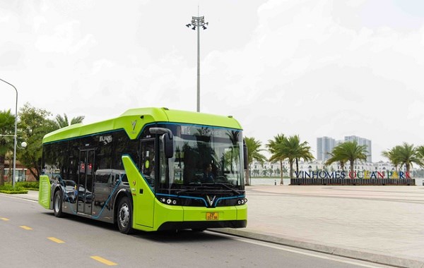 Ng&agrave;y 2/12, H&agrave; Nội sẽ triển khai 3 tuyến xe bu&yacute;t điện tr&ecirc;n địa b&agrave;n