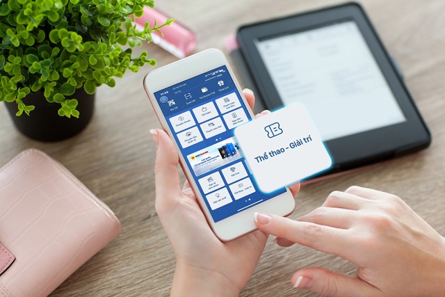 T&iacute;nh năng "Thể thao - Giải tr&iacute;" hỗ trợ KH dễ d&agrave;ng đặt mua v&eacute; c&aacute;c sự kiện, hoạt động thể thao, giải tr&iacute; v&agrave; thanh to&aacute;n trực tiếp tr&ecirc;n ứng dụng Vietbank Digital chỉ với v&agrave;i thao t&aacute;c đơn giản