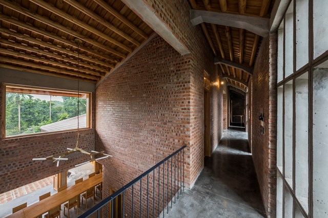 Ng&#244;i nh&#224; gỗ 1.200 m2 bề thế ở Ph&#250; Thọ - Ảnh 5