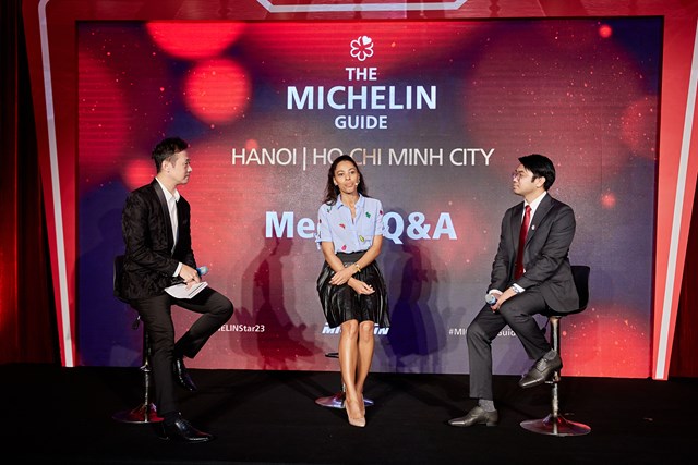 C&aacute;c đại diện Michelin Guide tham gia trả lời thắc mắc từ ph&iacute;a kh&aacute;n giả. Nguồn ảnh: Sun Group&nbsp;