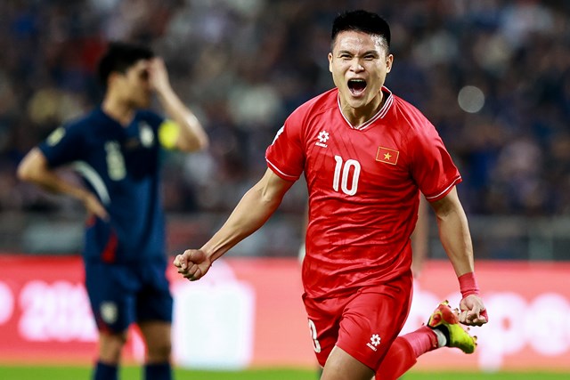 Tuấn Hải tỏa s&aacute;ng trong trận chung kết lượt về AFF Cup 2024 tr&ecirc;n đất Th&aacute;i Lan