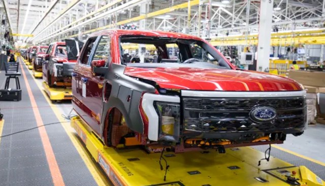 Ford ho&agrave;n th&agrave;nh mục ti&ecirc;u chiếm thị phần xe điện lớn thứ 2 tại Mỹ