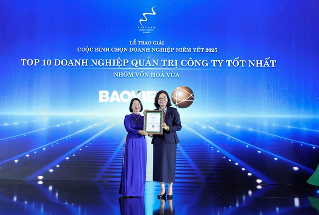 Tập đo&#224;n Bảo Việt (BVH): Top 10 Doanh nghiệp Quản trị C&#244;ng ty tốt nhất v&#224;&#160;Giải Nh&#236; B&#225;o c&#225;o ph&#225;t triển bền vững - Ảnh 1