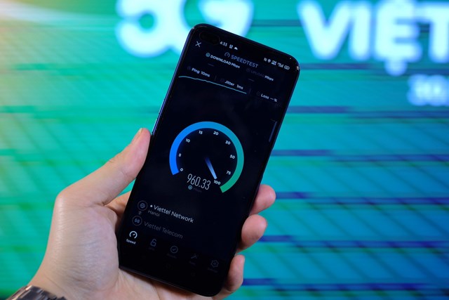 Tốc độ tải xuống của mạng 5G hiện tại c&oacute; thể vượt 1 Gb/s ở điều kiện l&yacute; tưởng. Ảnh:&nbsp;Tuấn Anh.