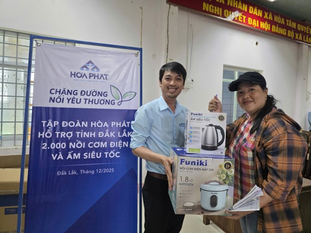 H&#242;a Ph&#225;t tặng 100.000 m&#178; t&#244;n, h&#224;ng ng&#224;n đồ d&#249;ng thiết yếu tại tỉnh Đắk Lắk - Ảnh 1