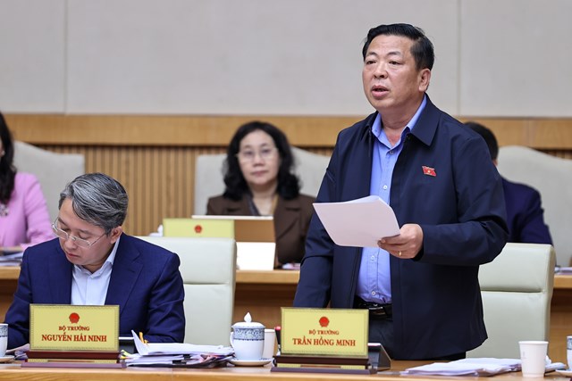 Bộ trưởng Bộ Xây dựng Trần Hồng Minh tại phiên họp Chính phủ thường kỳ tháng 11/2025 - Ảnh: VGP/NB