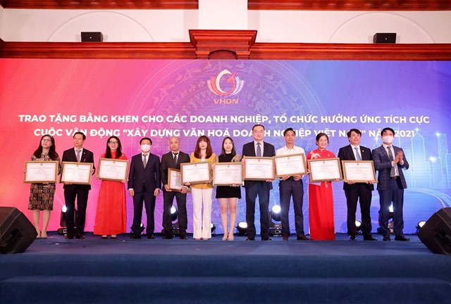 T&#244;n vinh những c&#244;ng ty c&#244;ng nghệ tại diễn đ&#224;n Văn h&#243;a với Doanh nghiệp - Ảnh 1