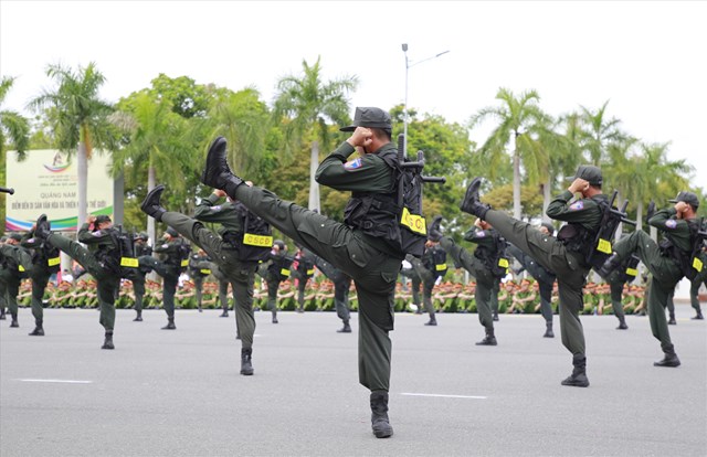 Từ 1/1/2023, thực hiện quy định mới về cảnh s&#225;t cơ động - Ảnh 1