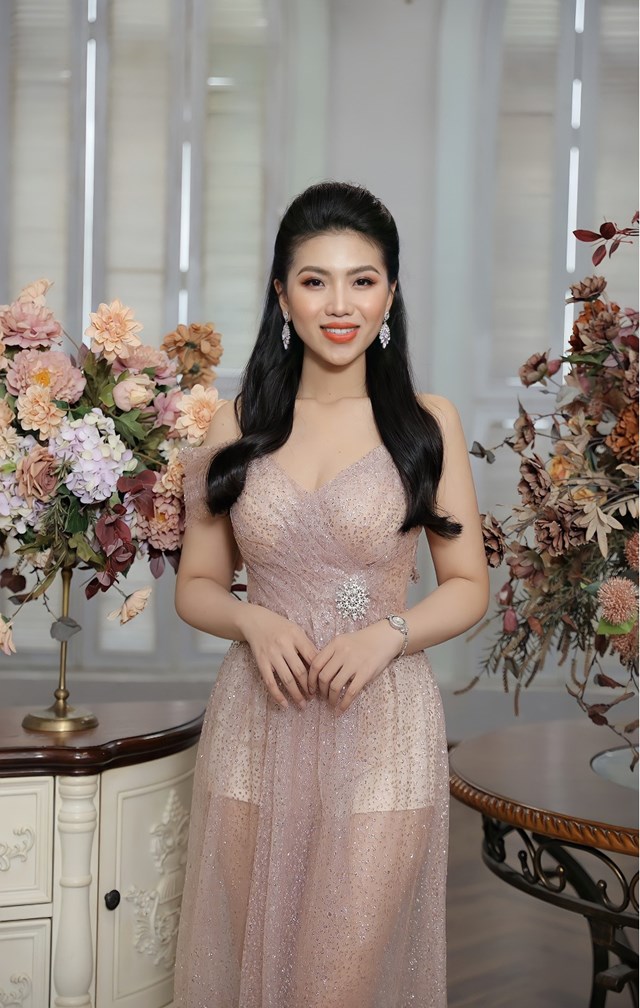 Nữ doanh nh&acirc;n Đinh Thị Ngọc Thơ được đ&aacute;nh gi&aacute; cao tại Hoa hậu Doanh nh&acirc;n Việt Nam