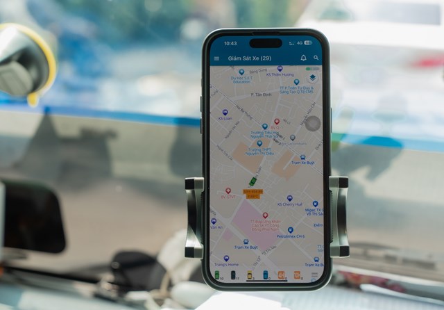 Phần mềm định vị GPS gi&uacute;p cập nhật th&ocirc;ng tin về lộ tr&igrave;nh v&agrave; nhiệt độ vắc xin tr&ecirc;n xe theo&nbsp;thời gian thực &nbsp;