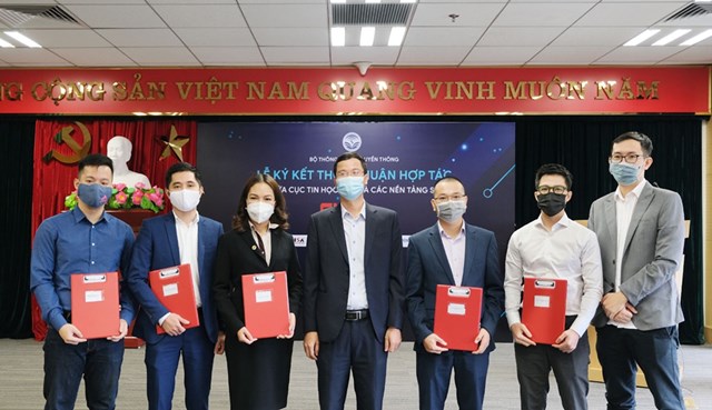 GapoWork, VCB Digibank, FPT akaBot được vinh danh l&#224; giải ph&#225;p chuyển đổi số ti&#234;u biểu Việt Nam 2021 - Ảnh 3