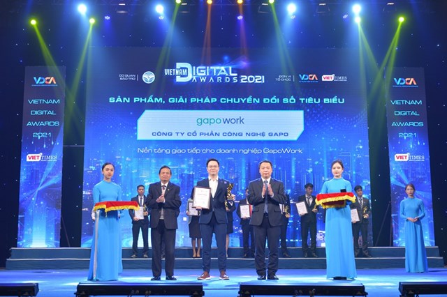 GapoWork, VCB Digibank, FPT akaBot được vinh danh l&#224; giải ph&#225;p chuyển đổi số ti&#234;u biểu Việt Nam 2021 - Ảnh 1