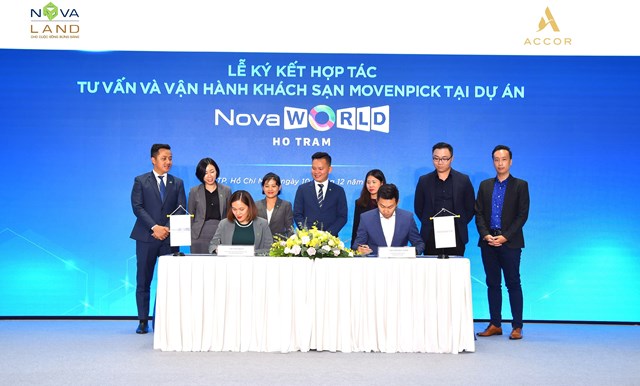 H&igrave;nh ảnh tại lễ k&yacute; kết hơp t&aacute;c