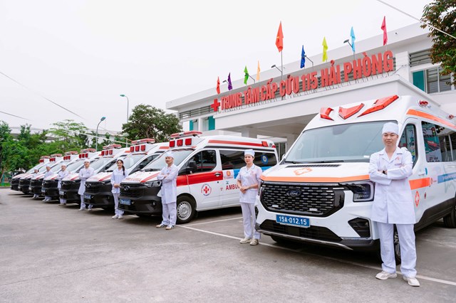 D&agrave;n xe cứu thương Vingroup t&agrave;i trợ cho th&agrave;nh phố Hải Ph&ograve;ng. &nbsp;