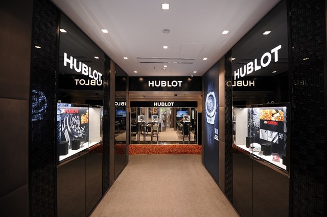 Cửa h&agrave;ng Hublot của Sam&amp;Sassy tại H&agrave; Nội. Ảnh: Internet