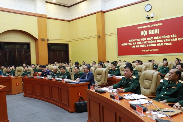 To&agrave;n cảnh buổi l&agrave;m việc