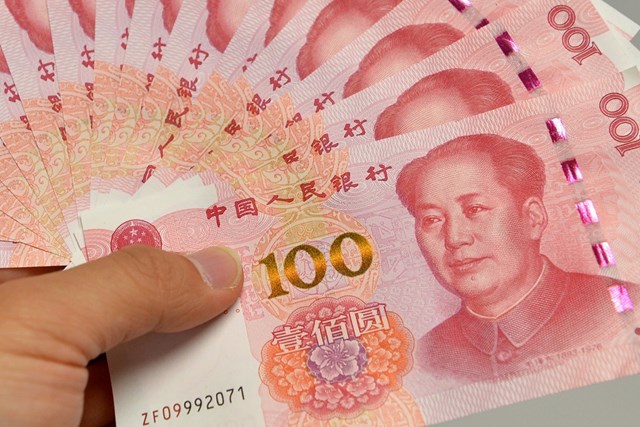 Tiền ồ ạt đổ về, đồng nh&#226;n d&#226;n tệ của Trung Quốc tăng gi&#225; chưa từng c&#243; trong gần 3 thập kỷ - Ảnh 1