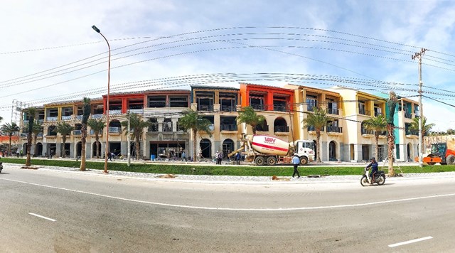 C&aacute;c căn shophouse hai mặt tiền đang trong giai đoạn ho&agrave;n thiện, b&agrave;n giao c&aacute;c căn đầu ti&ecirc;n th&aacute;ng 12/2020 tại NovaWorld Phan Thiet